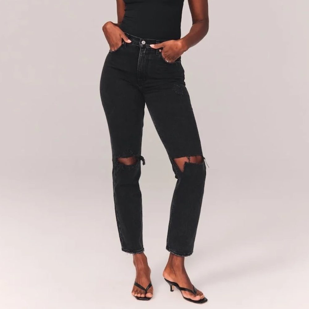 Abercrombie 90s Straight Ultra High Rise